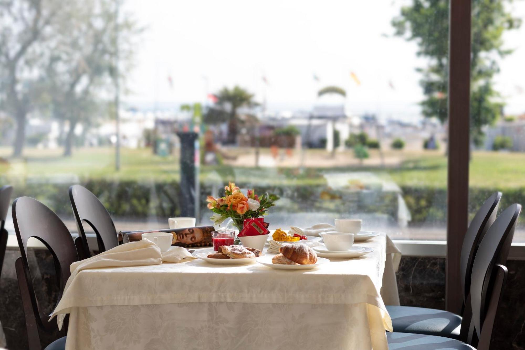 Mondial Hotel Rimini